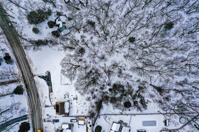 37 Christian Avenue, Setauket, NY 11733