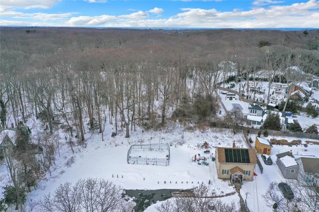 37 Christian Avenue, Setauket, NY 11733