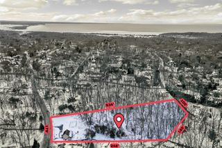 37 Christian Avenue, Setauket, NY 11733