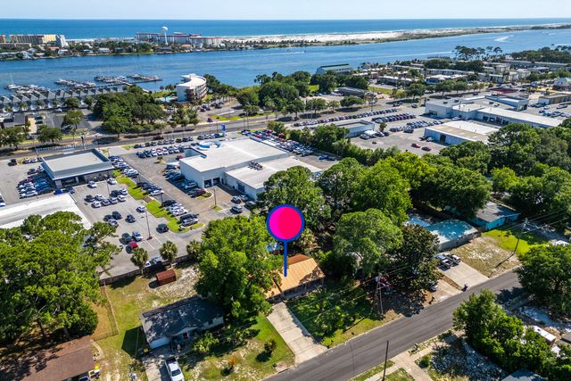 218 SW Coral Drive, Fort Walton Beach, FL 32548