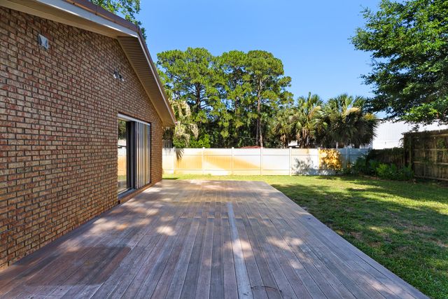 218 SW Coral Drive, Fort Walton Beach, FL 32548