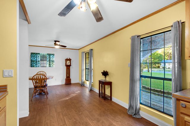 218 SW Coral Drive, Fort Walton Beach, FL 32548
