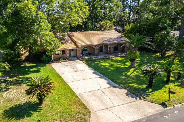218 SW Coral Drive, Fort Walton Beach, FL 32548