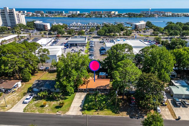 218 SW Coral Drive, Fort Walton Beach, FL 32548
