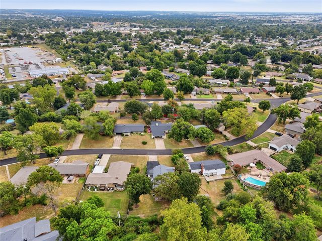 1734 S Erie Avenue, Tulsa, OK 74112