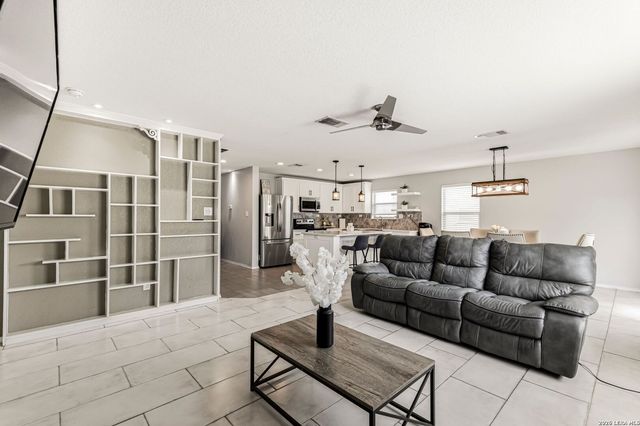 20803 Cape Coral, San Antonio, TX 78259