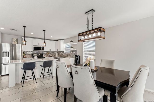 20803 Cape Coral, San Antonio, TX 78259