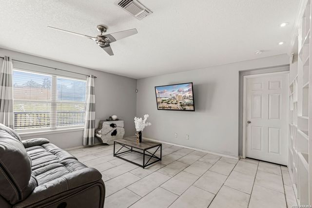 20803 Cape Coral, San Antonio, TX 78259