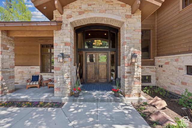 147 WHITE PINE CANYON RD, Snyderville, UT 84098