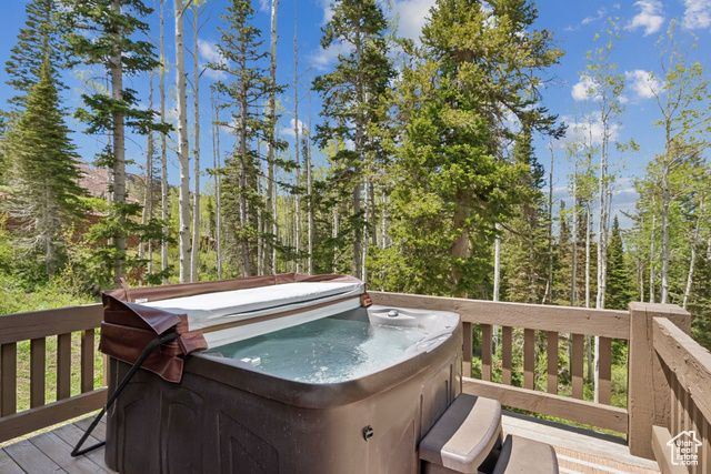 147 WHITE PINE CANYON RD, Snyderville, UT 84098