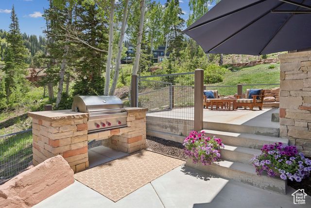 147 WHITE PINE CANYON RD, Snyderville, UT 84098