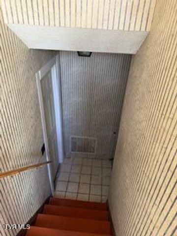 226 Shadow Hill Lane, Bristol, VA 24201