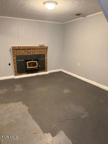 226 Shadow Hill Lane, Bristol, VA 24201