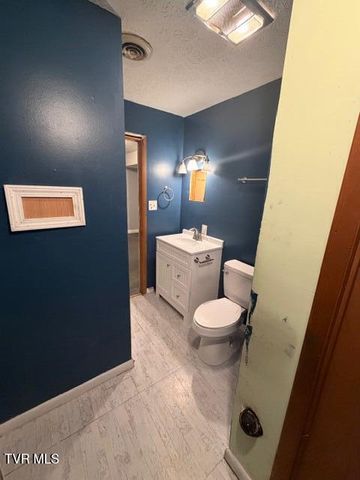 226 Shadow Hill Lane, Bristol, VA 24201