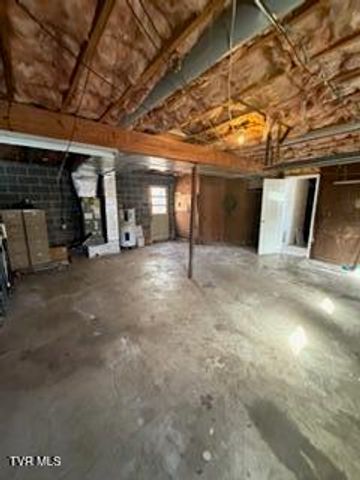 226 Shadow Hill Lane, Bristol, VA 24201