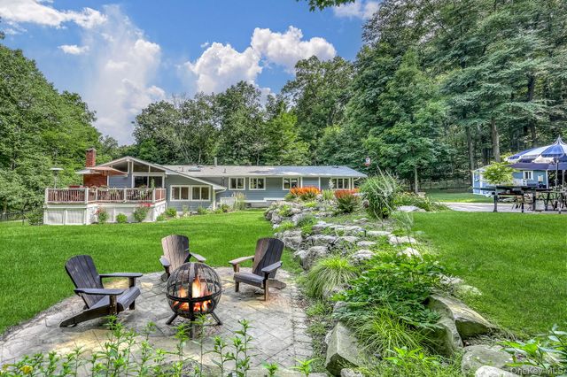 10 Longbow Road, Suffern, NY 10901