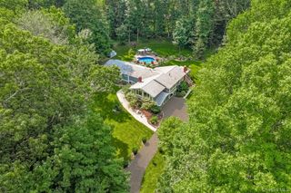 10 Longbow Road, Suffern, NY 10901