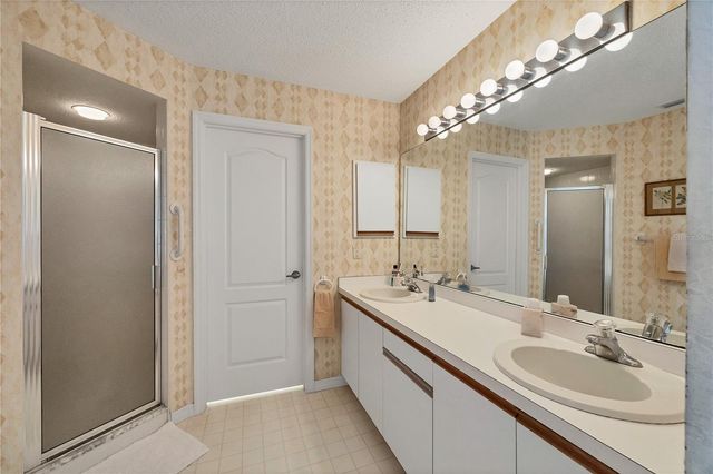 1800 ASHLEY DRIVE, Venice, FL 34292