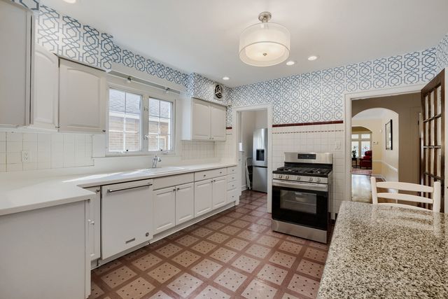 1619 N Normandy Avenue, Chicago, IL 60707