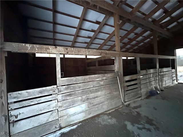 5733 Miller Road, Lowellville, OH 44436