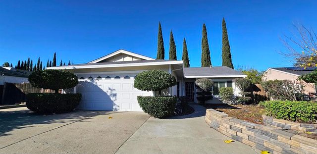 35 Merrimac Pl, Pittsburg, CA 94565