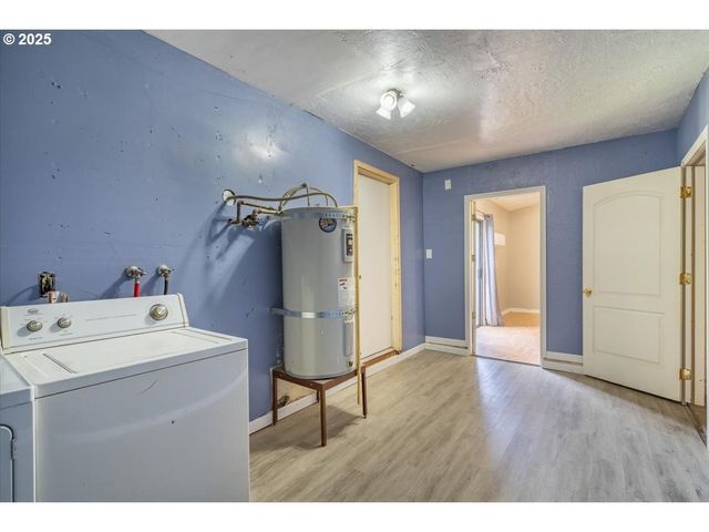 113 MAIN St, Dayton, OR 97114