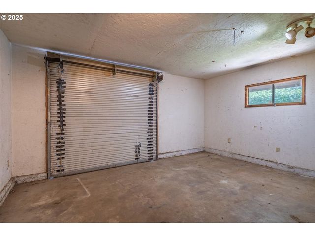 113 MAIN St, Dayton, OR 97114