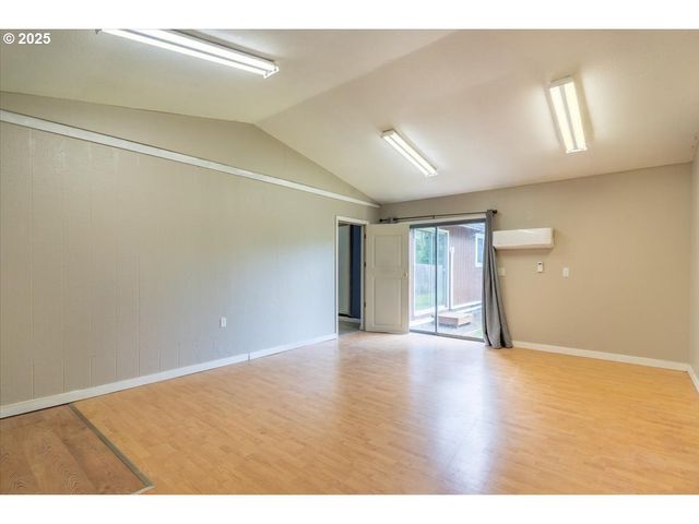 113 MAIN St, Dayton, OR 97114
