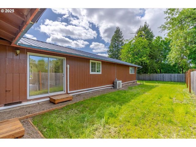 113 MAIN St, Dayton, OR 97114