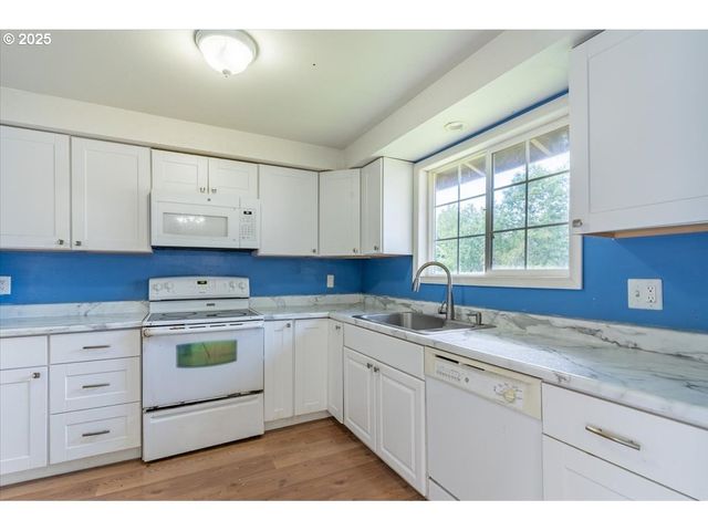 113 MAIN St, Dayton, OR 97114