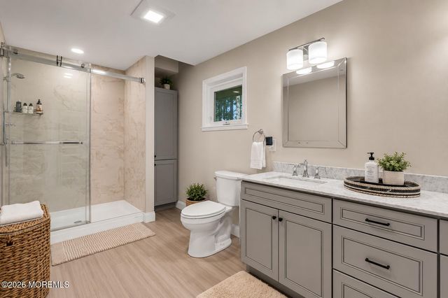 10 Woodland Terrace, Lincroft, NJ 07738