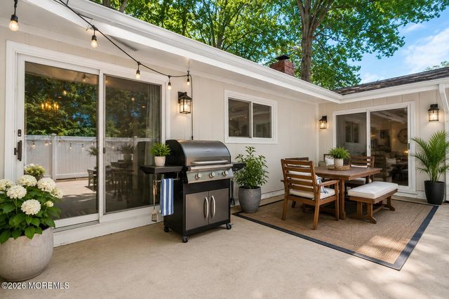 10 Woodland Terrace, Lincroft, NJ 07738