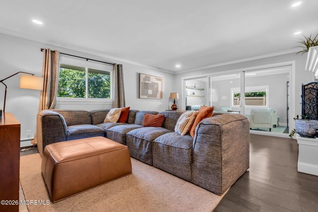 10 Woodland Terrace, Lincroft, NJ 07738