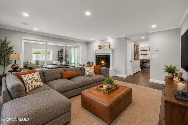 10 Woodland Terrace, Lincroft, NJ 07738