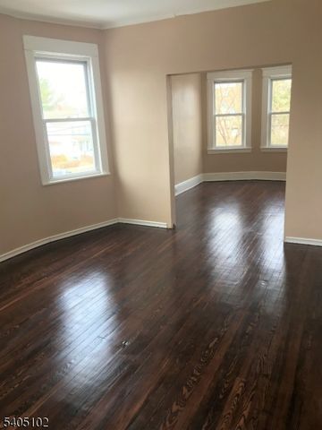 4 Fairview Ave, Somerville Boro, NJ 08876