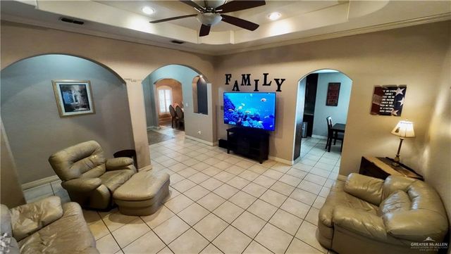 467 Edgewood Avenue, Edinburg, TX 78541