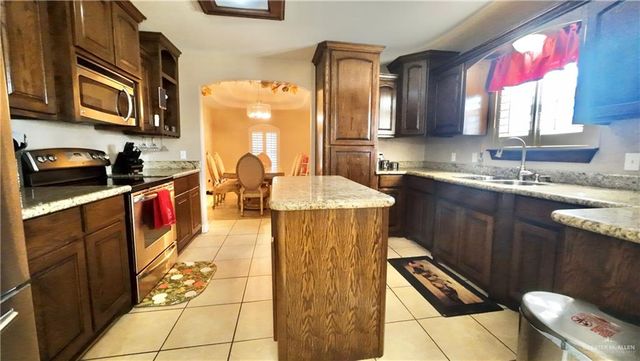 467 Edgewood Avenue, Edinburg, TX 78541