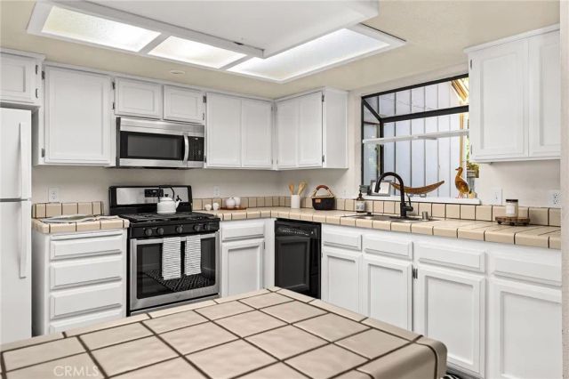 32 Alameda Park Circle, Chico, CA 95928