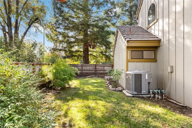 32 Alameda Park Circle, Chico, CA 95928