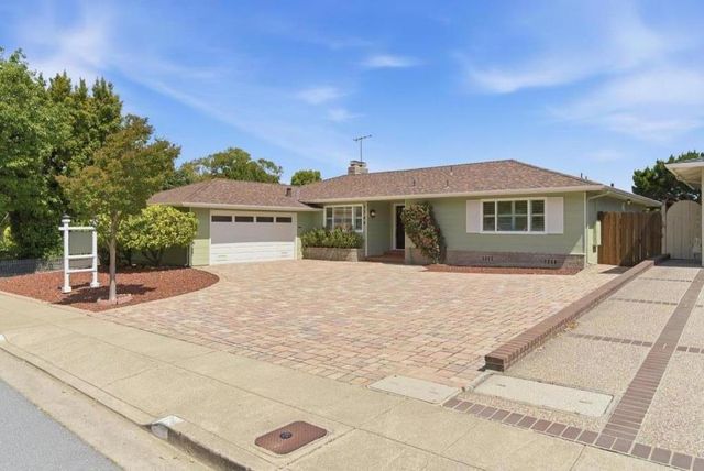 1746 Quesada Way, Burlingame, CA 94010