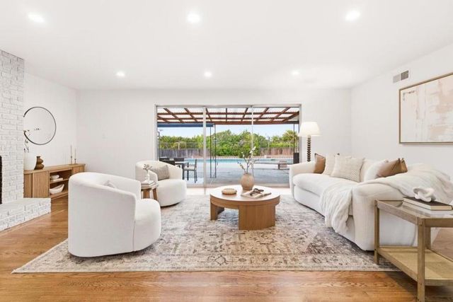 1746 Quesada Way, Burlingame, CA 94010