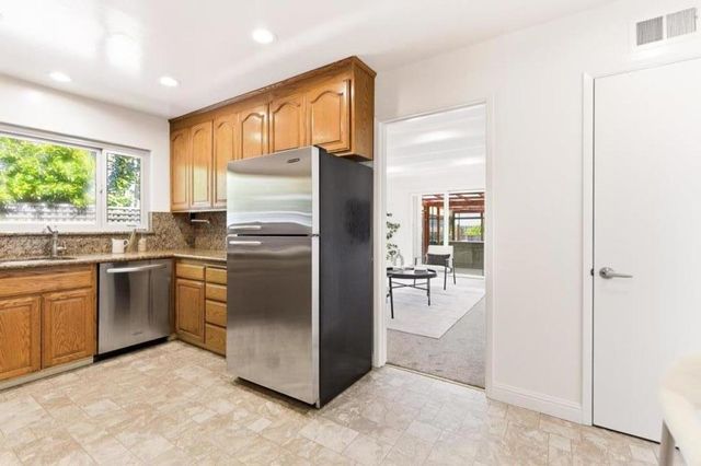 1746 Quesada Way, Burlingame, CA 94010