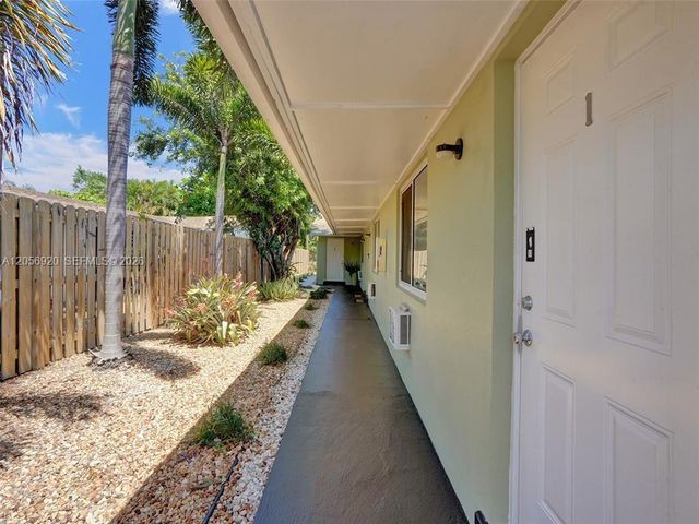 1808 NE 11th Ave 1, Fort Lauderdale, FL 33305