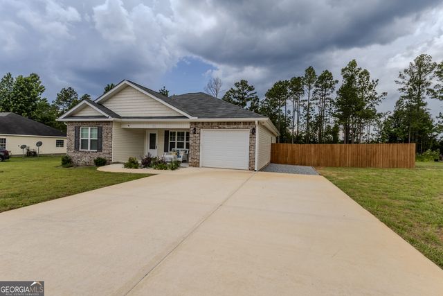 150 Long Pines Circle, East Dublin, GA 31027
