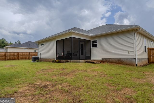 150 Long Pines Circle, East Dublin, GA 31027