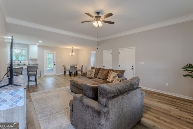 150 Long Pines Circle, East Dublin, GA 31027