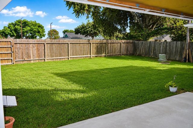 1423 Lazy Spring Drive, Missouri City, TX 77489