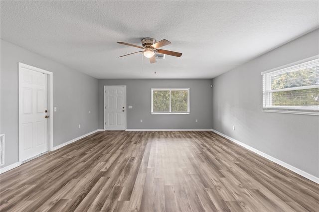 1925 34TH AVENUE E, Bradenton, FL 34208