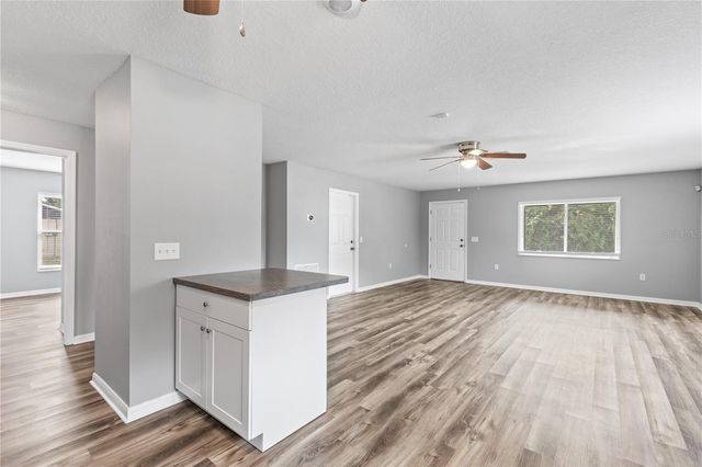 1925 34TH AVENUE E, Bradenton, FL 34208