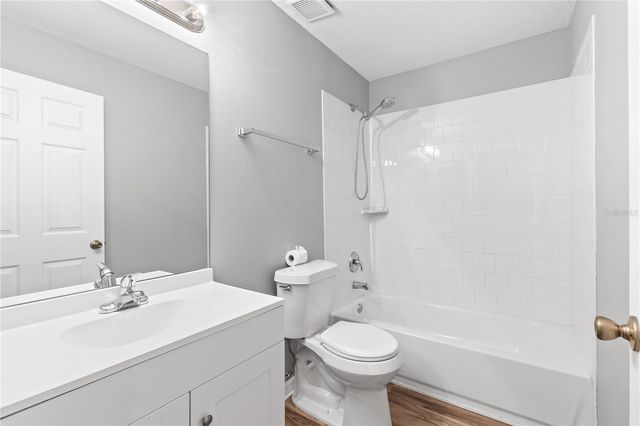 1925 34TH AVENUE E, Bradenton, FL 34208